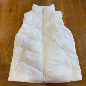 GAP Women's White Cozy Puffer Vest